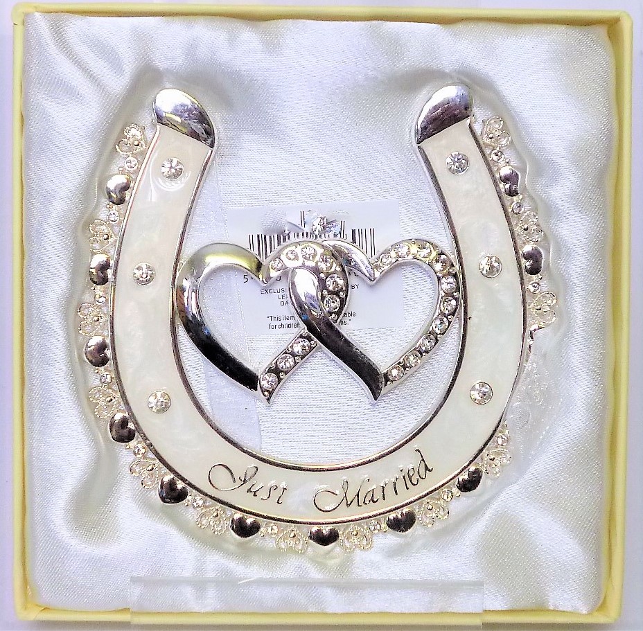 Just Married Cream and Silver Plated Diamante Horse Shoe - Image 3