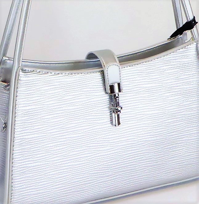 Silver Vintage Style Handbag - Image 5