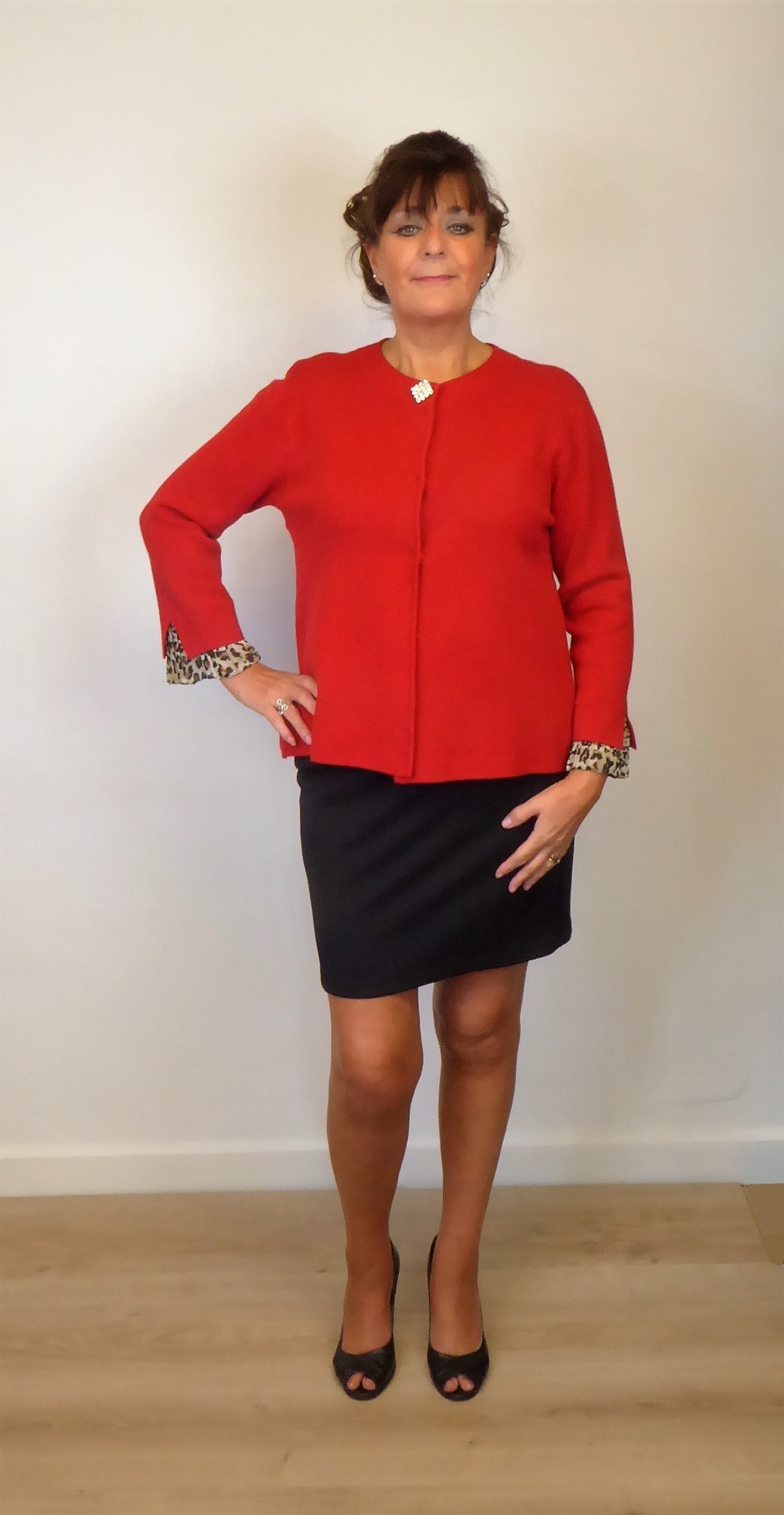 Red Knit Diamante Jacket - Image 3