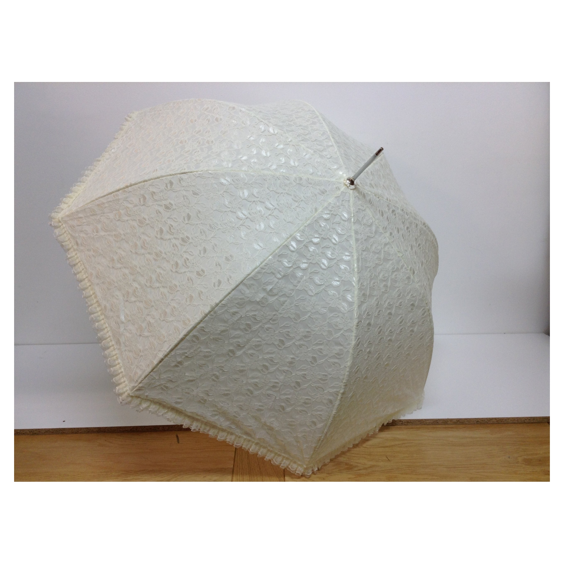 Cream Lace Frill Brolly