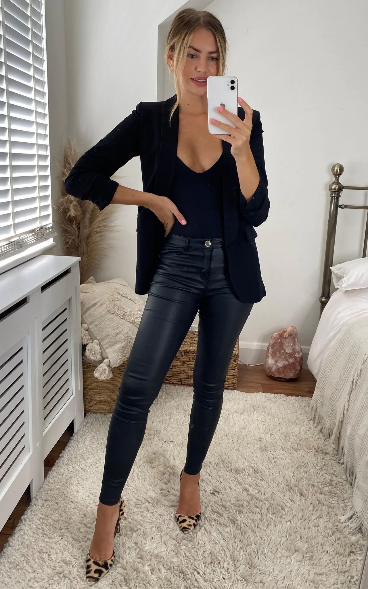 Black Rouched Sleeve Blazer - Image 4