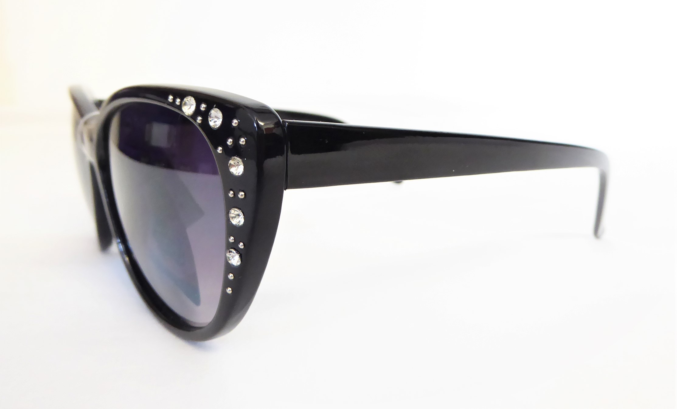 Black Diamante Sunglasses SC002 - Image 3
