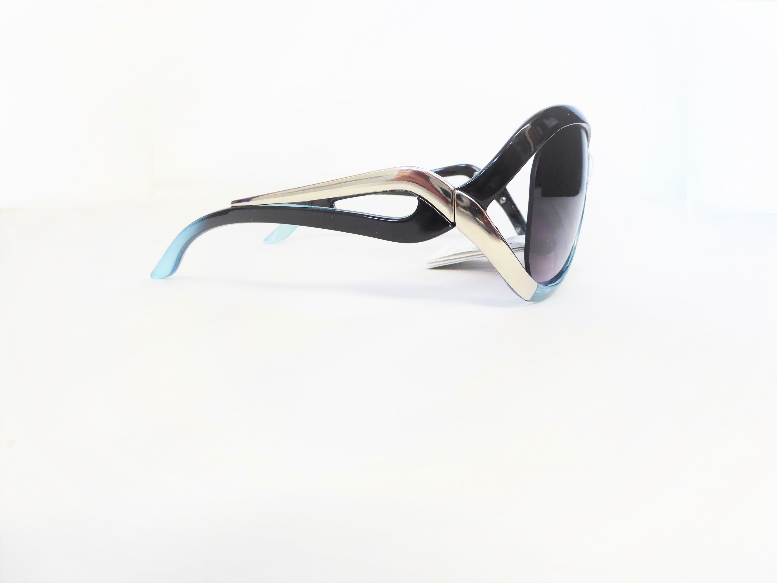 Blue and Silver Sunglasses - Image 3