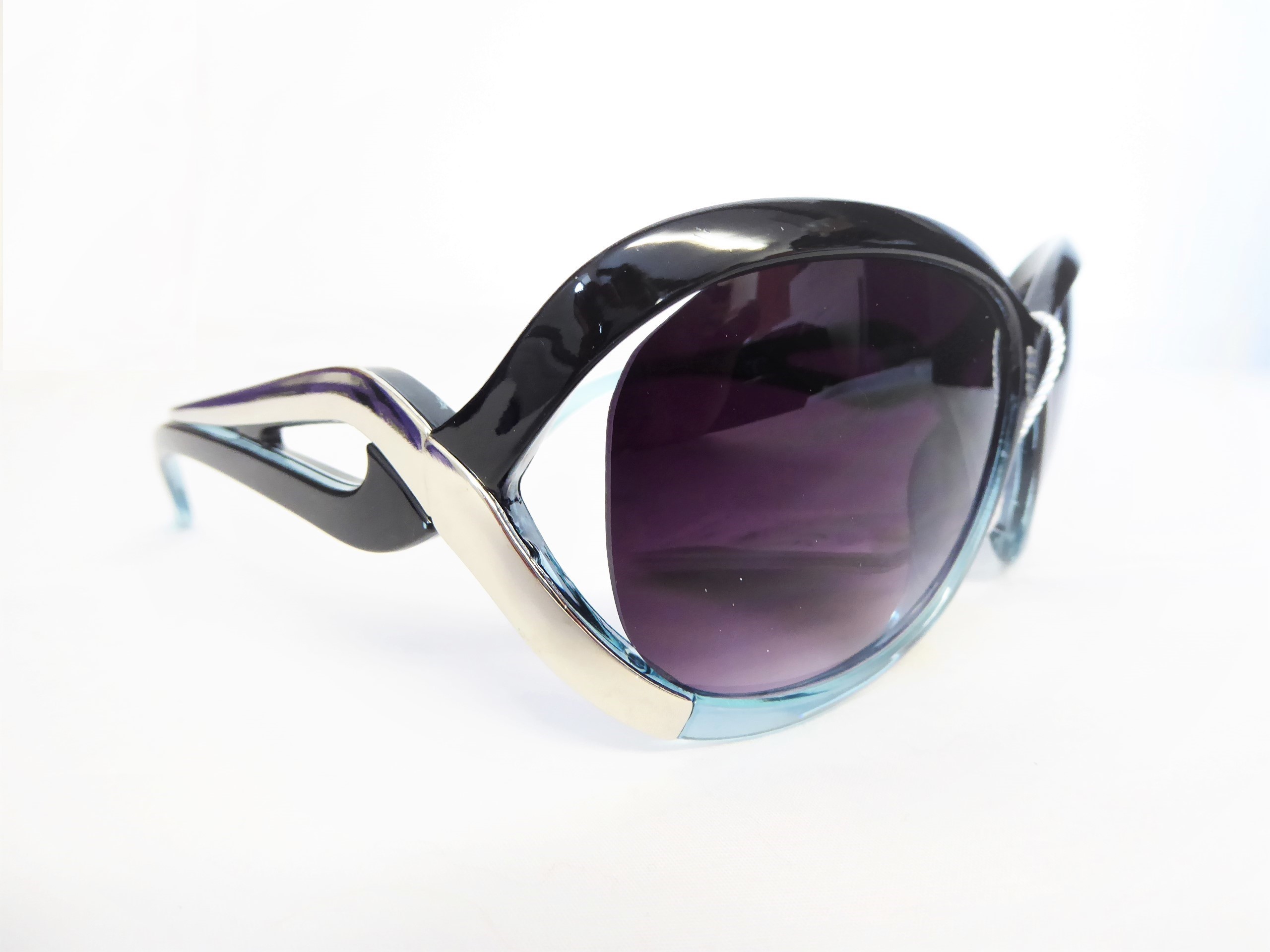 Blue and Silver Sunglasses - Image 4