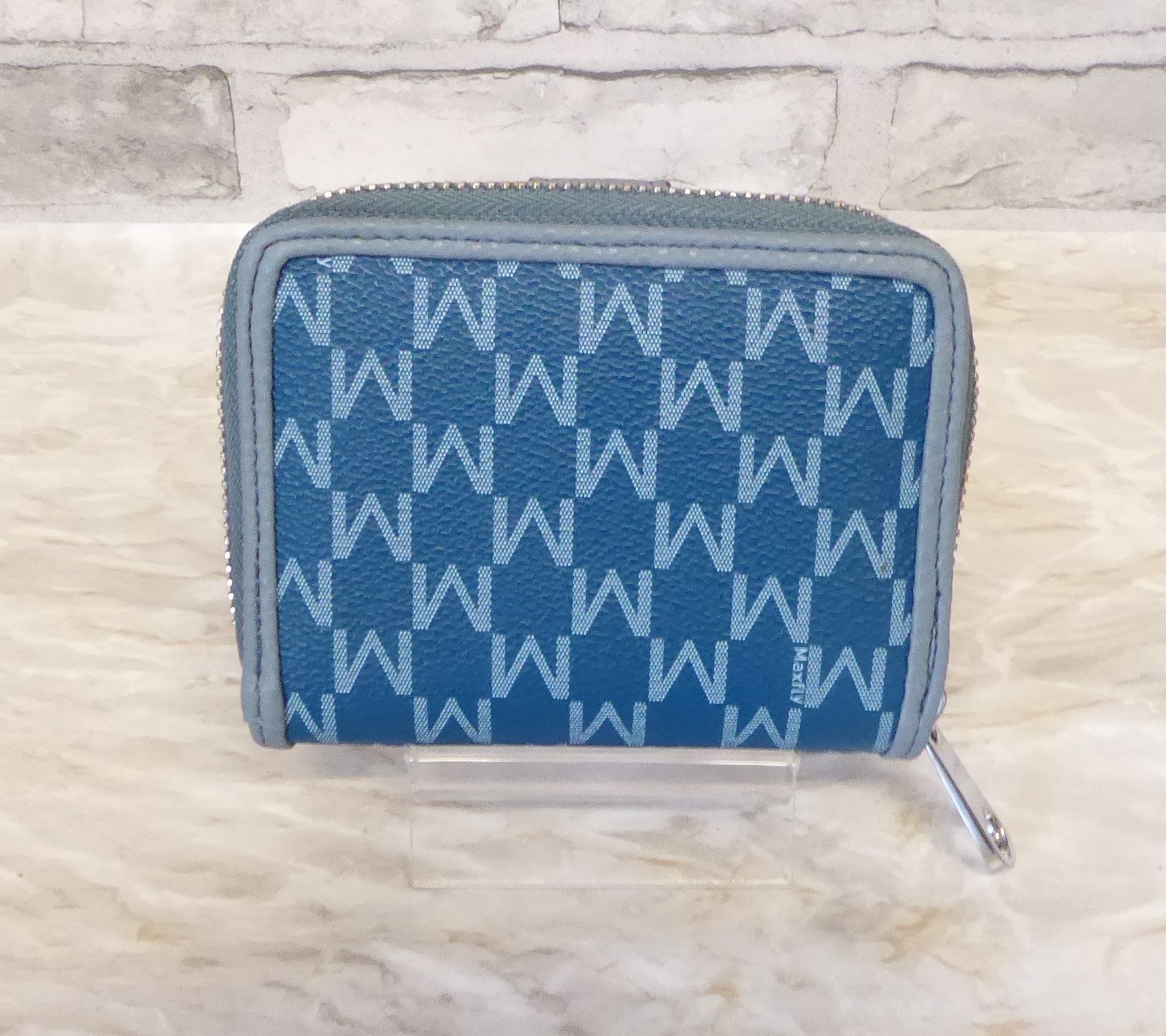 Blue Two Tone Small Handbag - Image 8
