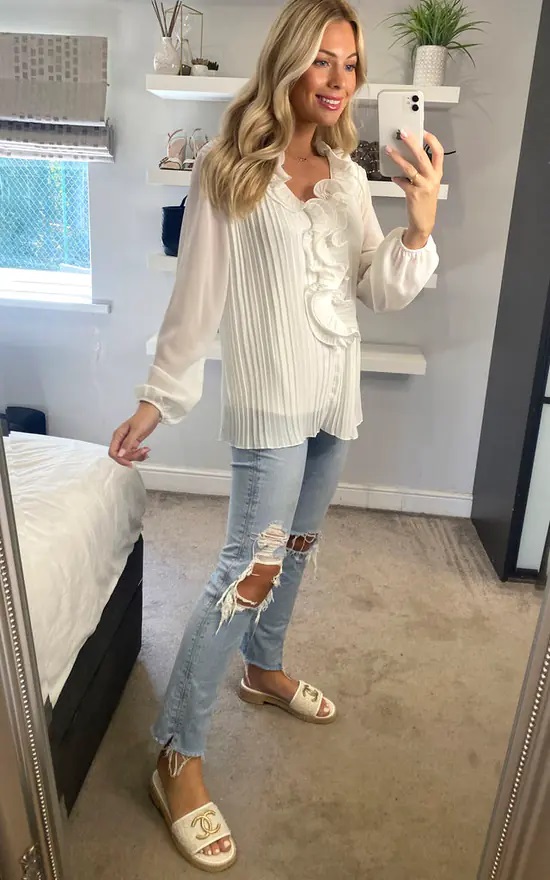 White Ruffle Front Pleated Blouse - Image 4
