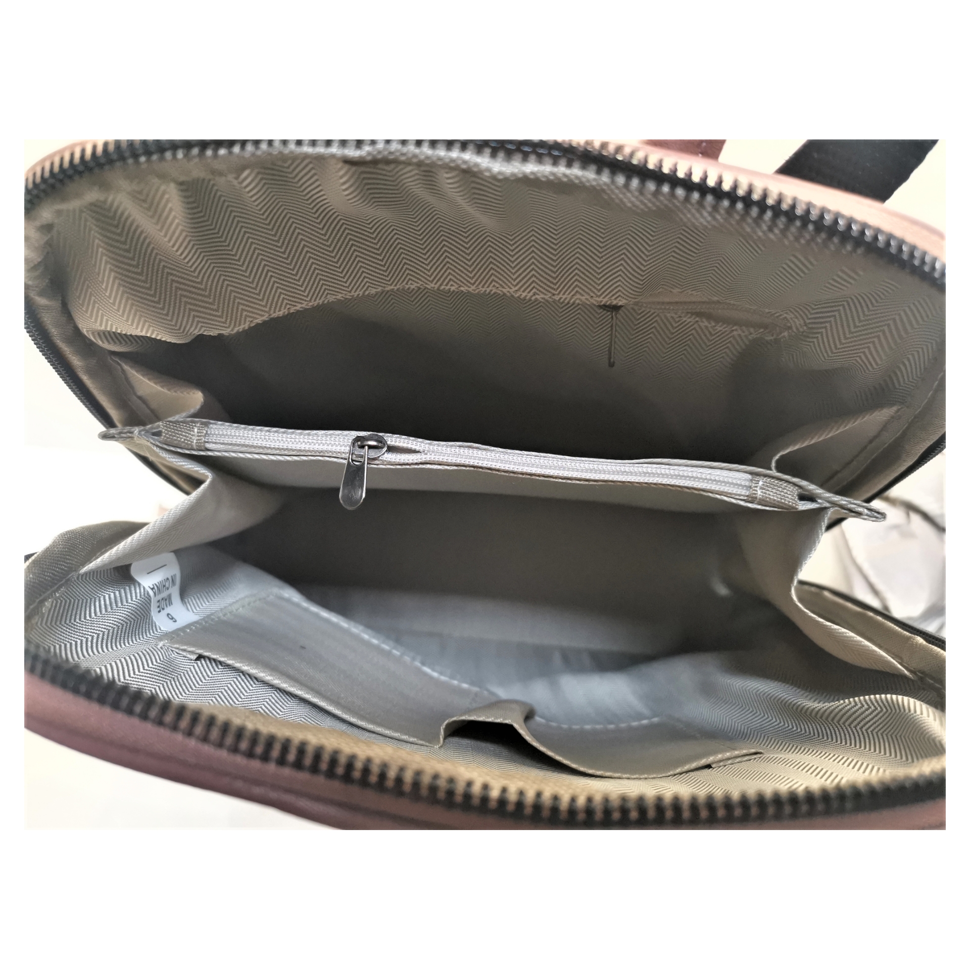 Classic Front Zip 2 in 1 Backpack - Image 9