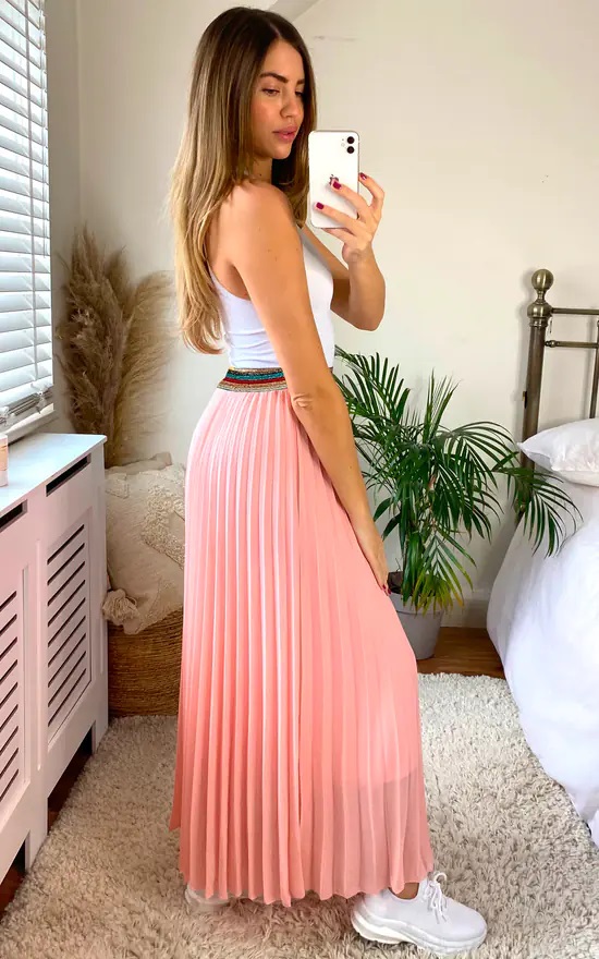 Soft Pink Pleated Maxi Skirt - Image 4