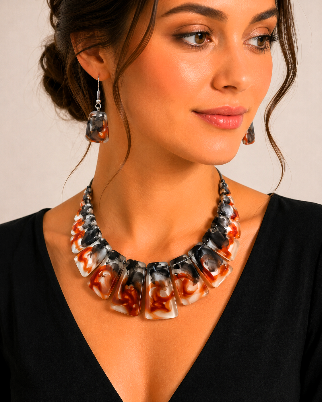 Multicoloured Marbled Resin Necklace Set